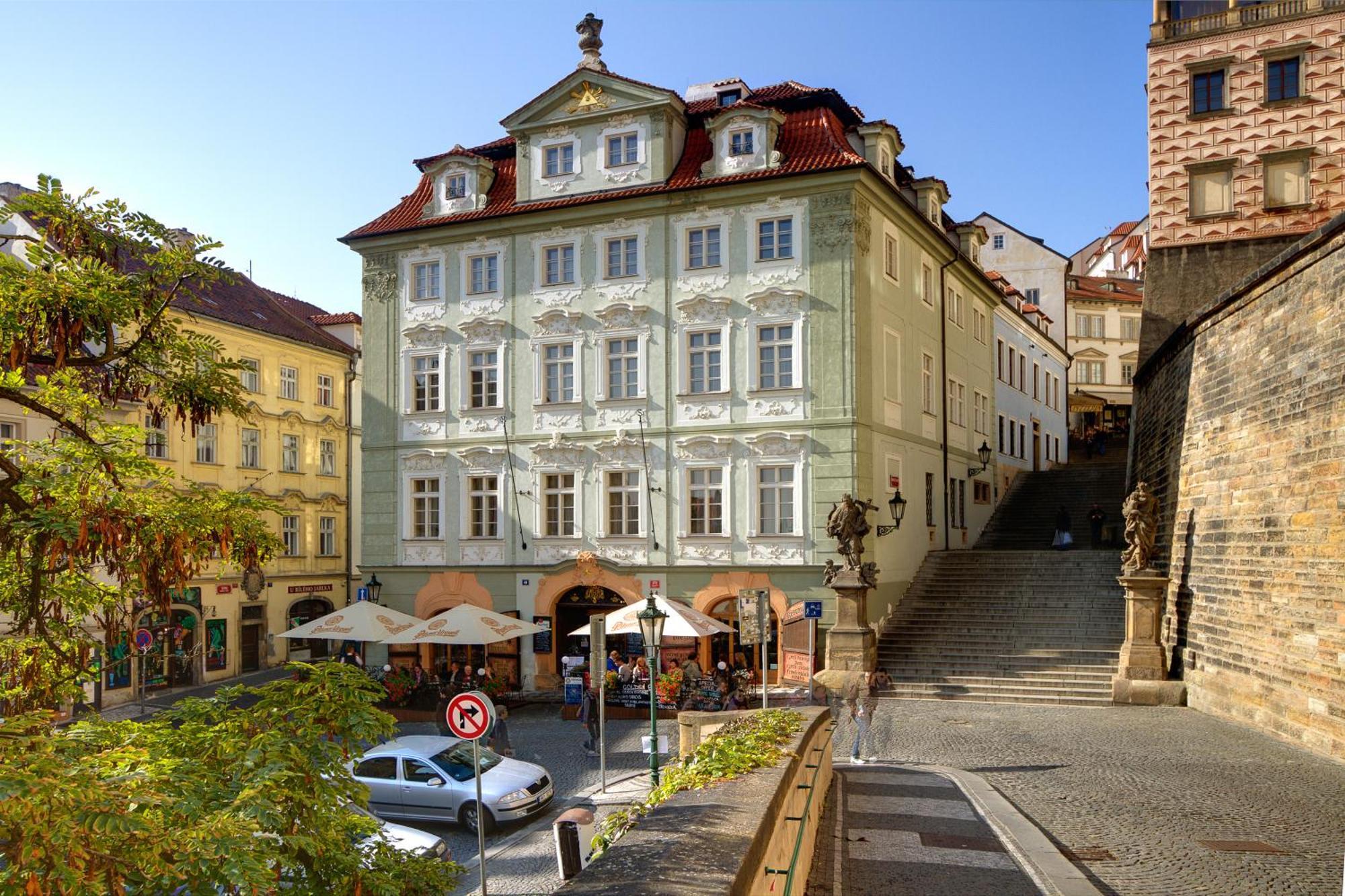 Golden Star Hotel Praga Exterior foto